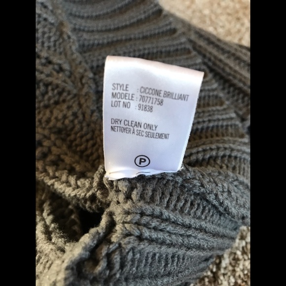 THEORY Cicconne knit Poncho sweater - Picture 9 of 9